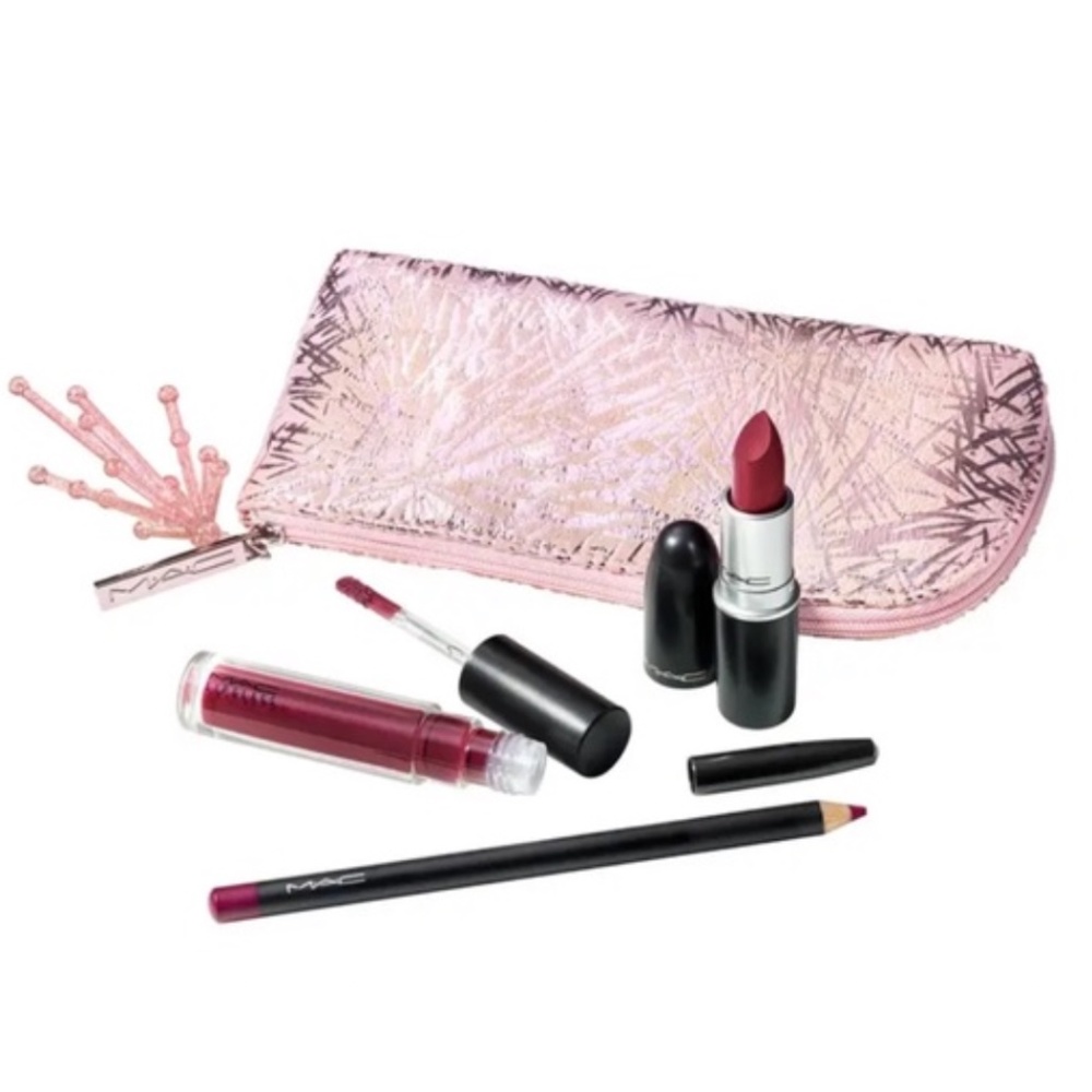 MAC Firewerk It Lip Kit: Berry